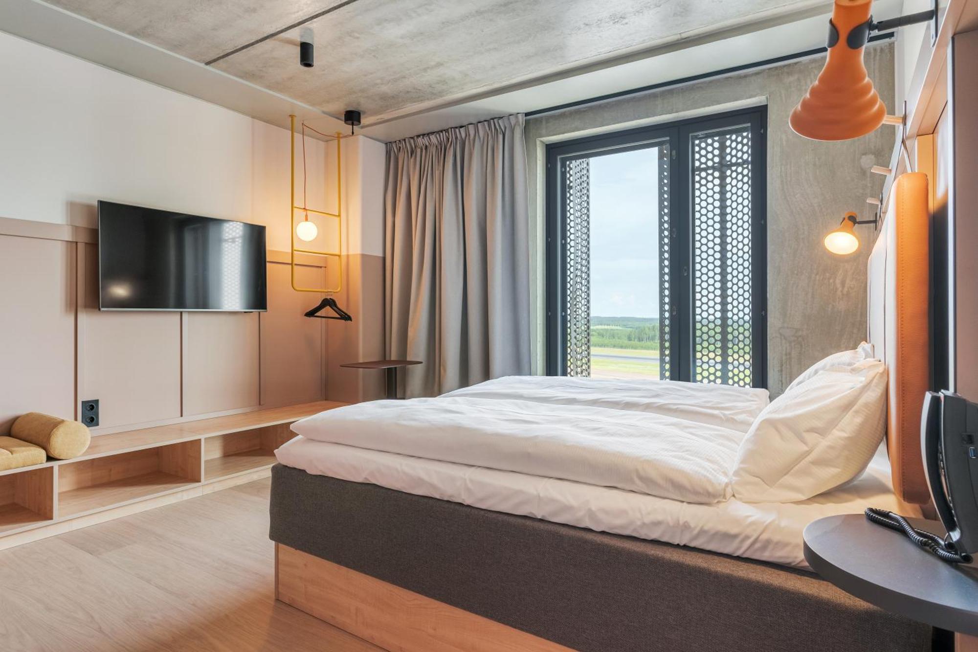 Comfort Hotel Helsinki Airport วานตา ภายนอก รูปภาพ