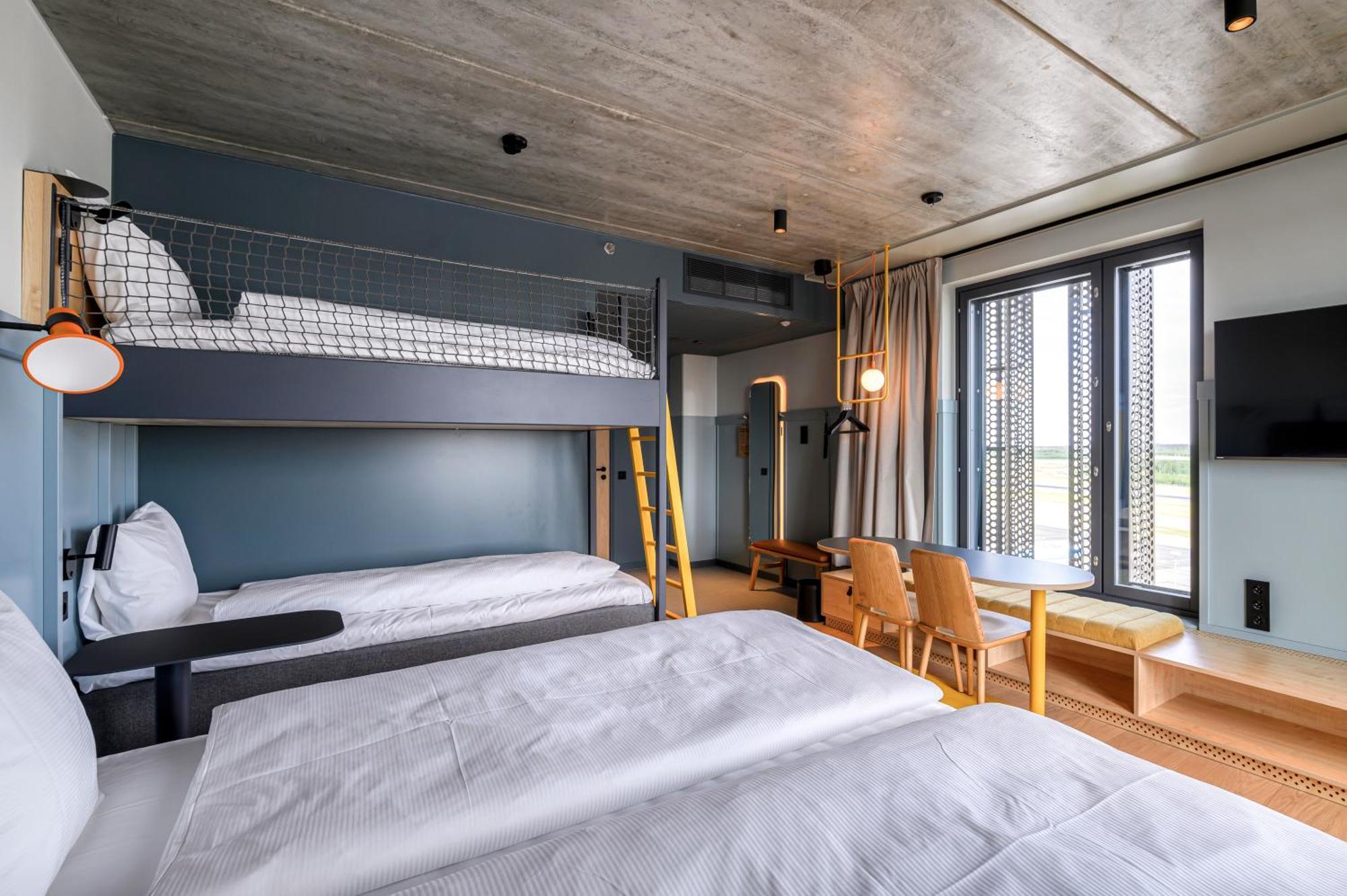 Comfort Hotel Helsinki Airport วานตา ภายนอก รูปภาพ