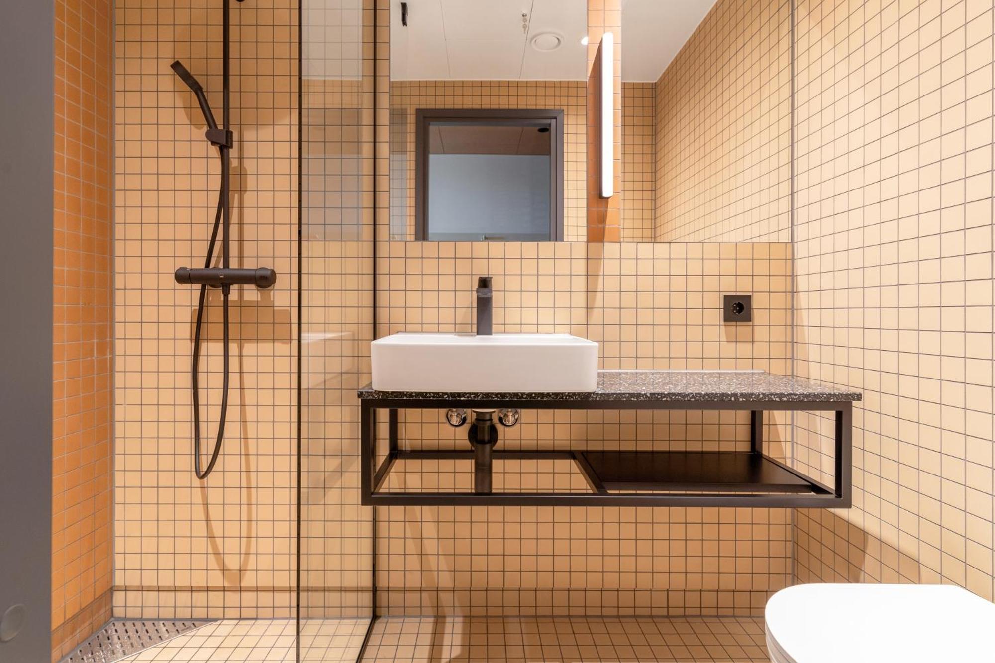 Comfort Hotel Helsinki Airport วานตา ภายนอก รูปภาพ